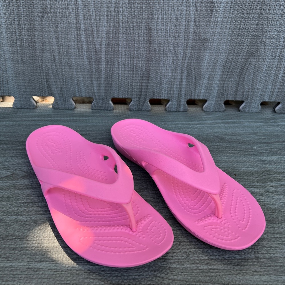 Crocs size 5